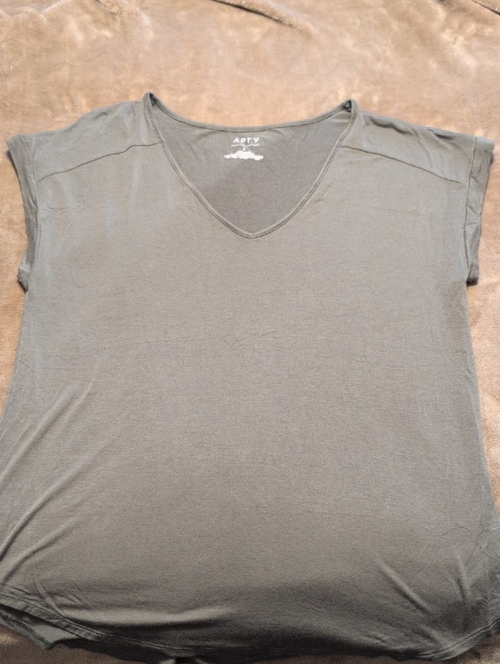 Apt. 9 Olive Green V-Neck Short Sleeve Tee Size Large